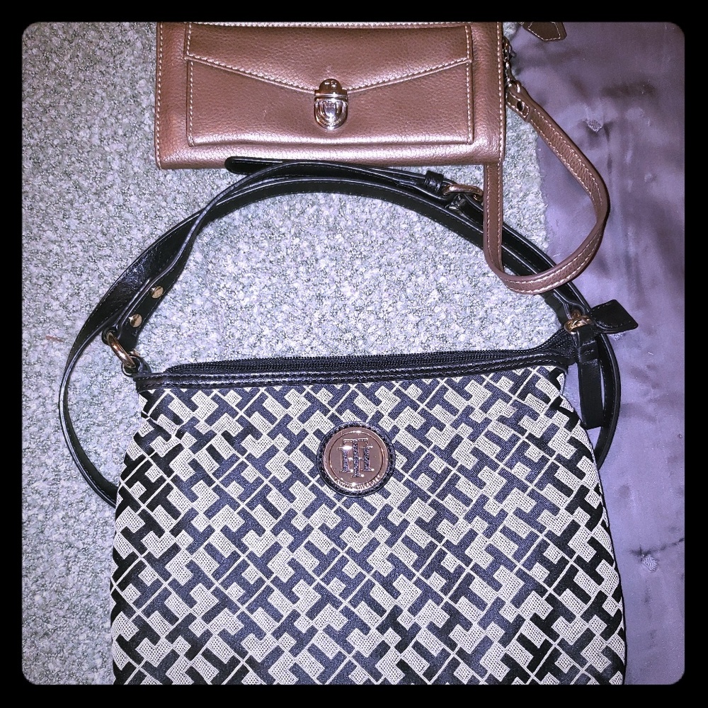 Tommy Hilfiger handbag bundle